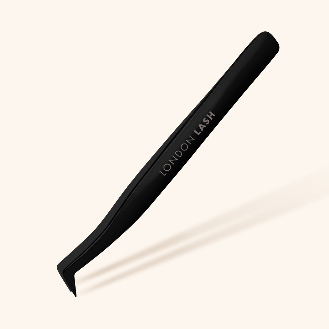 Regular Tip Volume Tweezers in Black