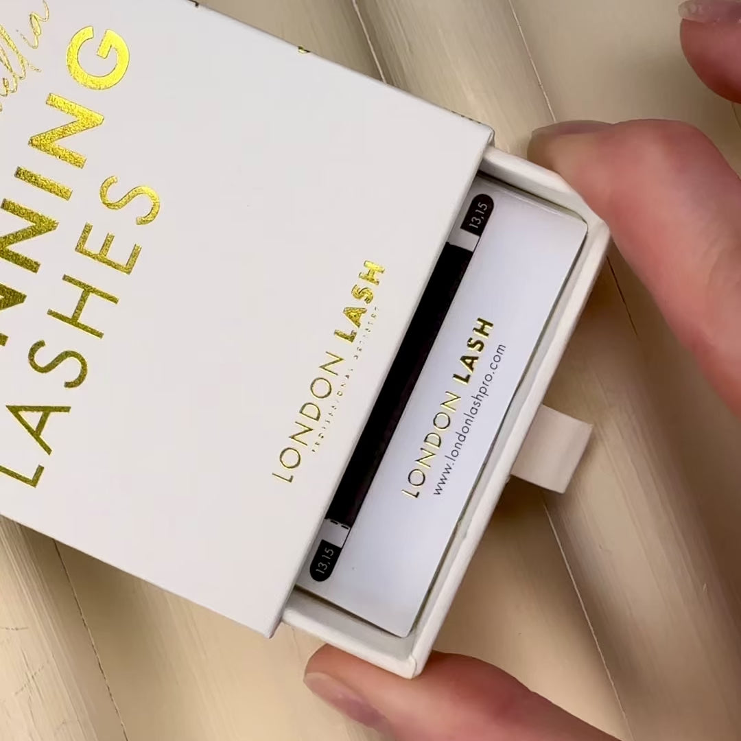 CAMELLIA - TEXTURED EASY FANNING MEGA VOLUME LASHES 0.03